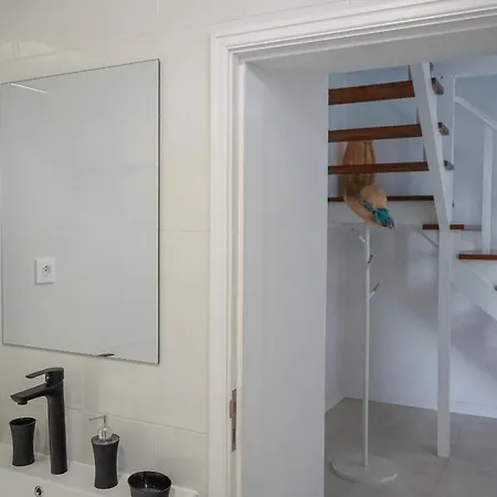 Maria S Haven By The Sea *