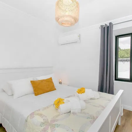 Maria S Haven By The Sea