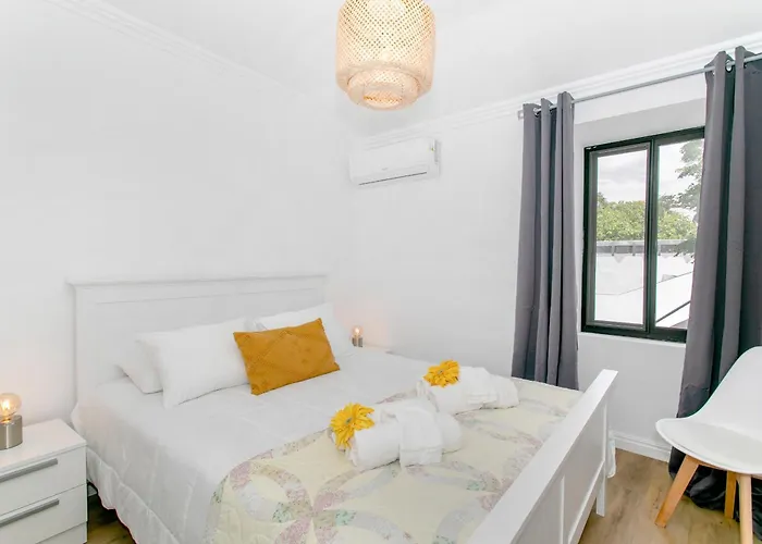 Maria S Haven By The Sea