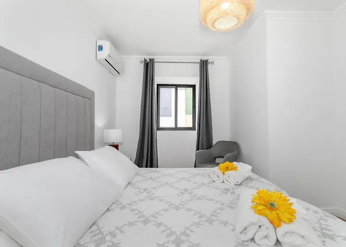 Maria S Haven By The Sea * Ponta Delgada