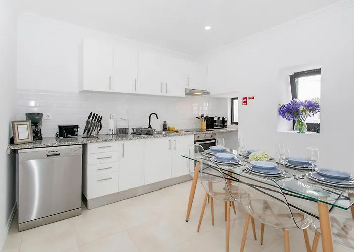 Maria S Haven By The Sea